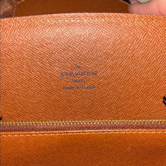 Louis Vuitton Brown Monogram Courcelles - Picture 3 of 17